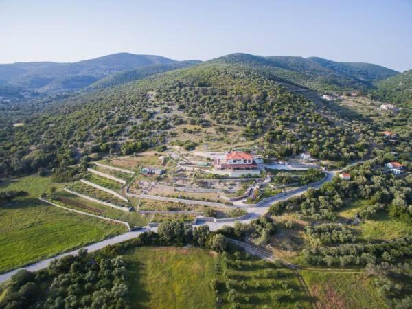 Agnadio Mykalis Mesokampos
